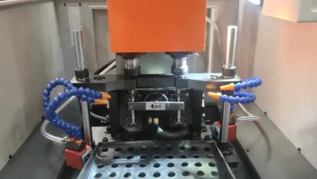 加工中心使用的多轴钻孔器