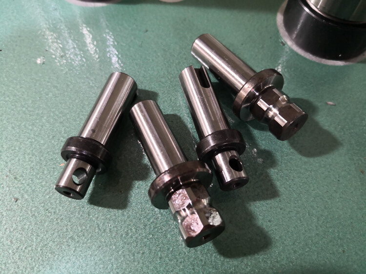 多轴器配件：输出轴