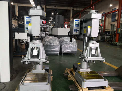 影响全自动攻丝机价格的因素