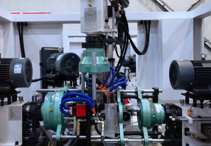 五轴钻攻机价格贵不贵？购买哪个品牌更省钱？