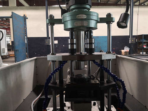 多轴钻孔机的使用说明