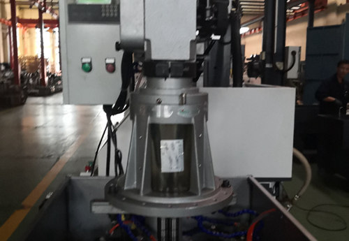 自动多轴器攻丝机都有哪些配件?