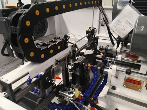 多轴钻孔机床的使用范围和类型