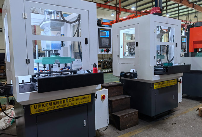 多轴攻牙机生产厂家该怎么选