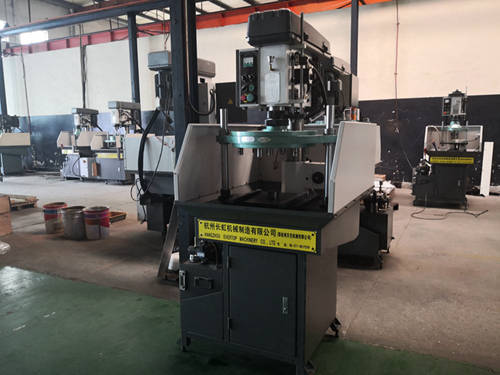 优质的多轴攻丝机生产厂质量有保证