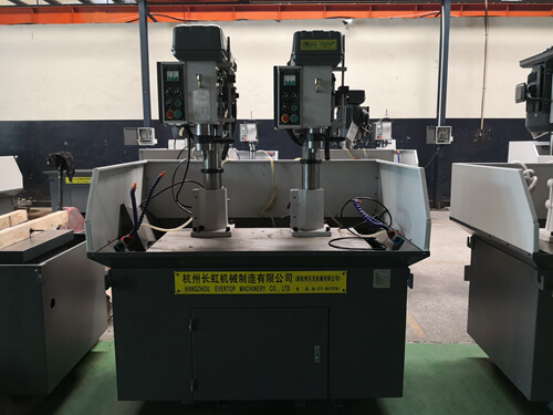 一个好的多轴攻丝机生产厂家是什么样的？