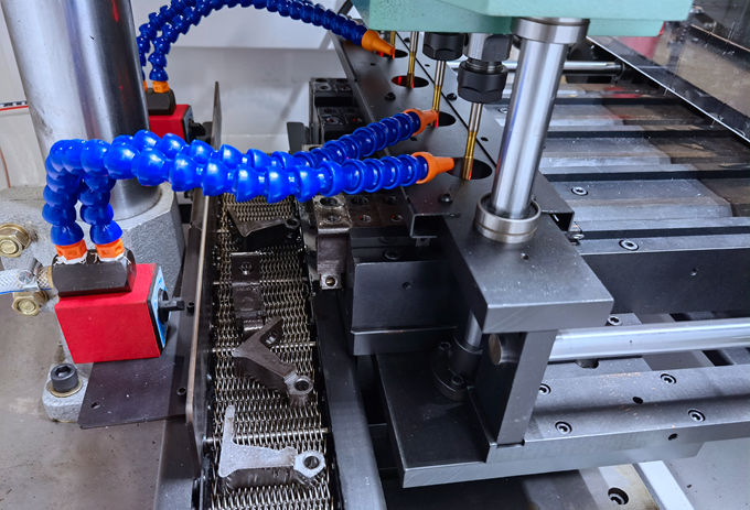 多轴攻丝机多少钱一台