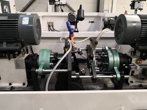 多轴自动攻丝机